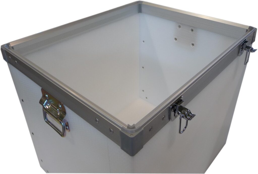 実験器具用セーフティボックス　パチン錠アップ