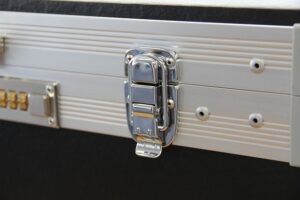 パッチン錠 アップ